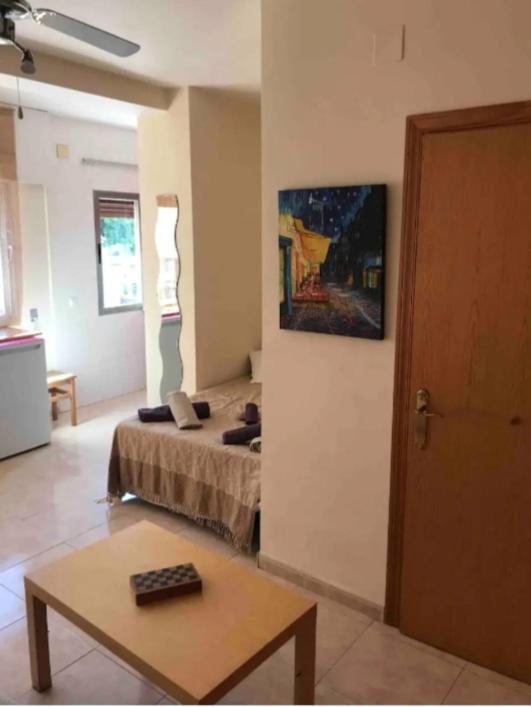 Apartamentos Real 81 埃斯特波纳 外观 照片